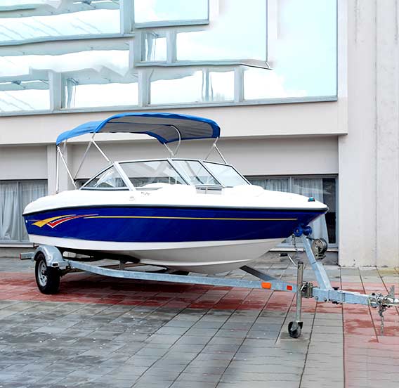 transporte de embarcaciones, remolque de 10 metros, barcelona, segur de calafell, port olimpic, port ginesta, vilanova, gran marina, tarragona 